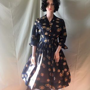 Vintage 1950’s 100% silk floral print dress ax MD